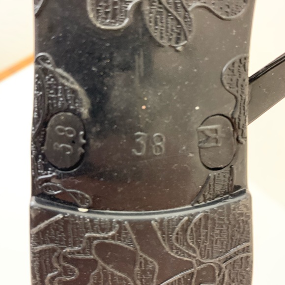 Black jelly sandals - Picture 3 of 3